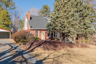 2111 Pleasant Hill Dr, Pulaski, VA 24301