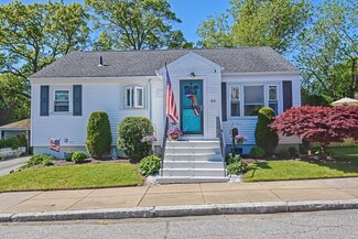 43 Harding St, Fall River, MA 02720