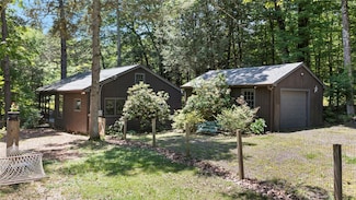 96 Enchanted Valley Rd, Cornwallville, NY 12418