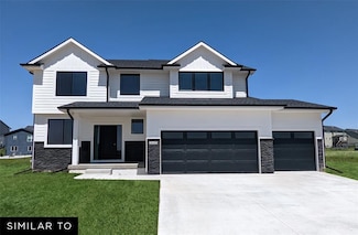 4676 180th St, Urbandale, IA 50263