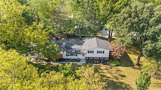 1381 Zollinger Rd, Columbus, OH 43221