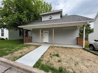 815 N Keebler Ave, Collinsville, IL 62234