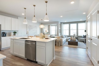 9244 Larimar Trail, Eden Prairie, MN 55347