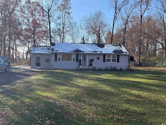 510 E 700 N, Howe, IN 46746