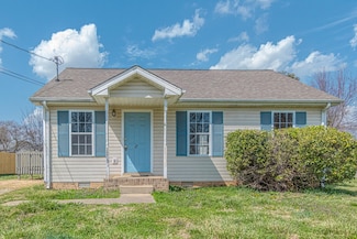 1805 Harbor Dr, Oak Grove, KY 42262