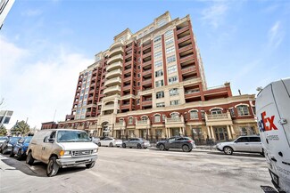 1950 N Logan St Unit 813, Denver, CO 80203