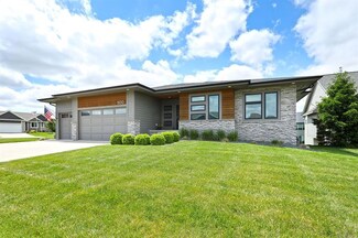 500 NW Autumn Park Ct, Grimes, IA 50111