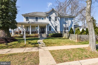 5817 Wilmett Rd, Bethesda, MD 20817