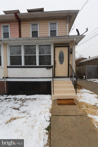 617 Summit Ave, Prospect Park, PA 19076
