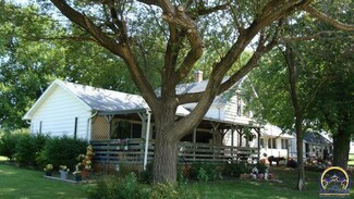 28795 S Paulen Rd, Melvern, KS 66510