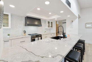 1102 S Park View Cir, Mesa, AZ 85208