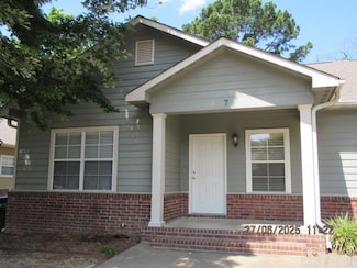 1410 Robins St, Conway, AR 72034