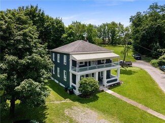 1626 Middle Rd, Glenshaw, PA 15116