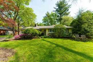 45 Paxwood Rd, Delmar, NY 12054