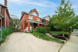 110 E Oakland Ave, Columbus, OH 43201