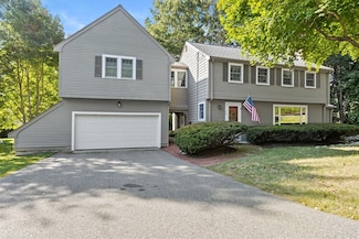 25 Independence Ln, Hingham, MA 02043
