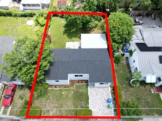 1380 NW 39th St, Miami, FL 33142