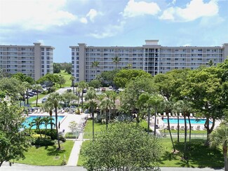 2671 S Course Dr Unit 602, Pompano Beach, FL 33069