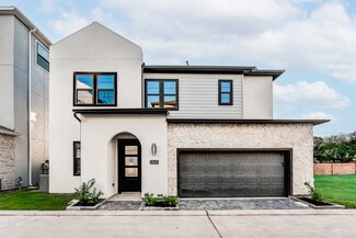 3223 Royal Oaks Hollow Ln, Houston, TX 77082