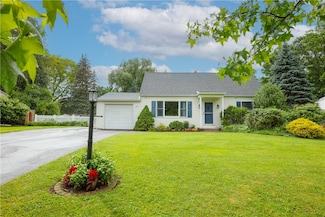 208 Cape Cod Way, Rochester, NY 14623