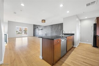 129 S 11th St, Las Vegas, NV 89101
