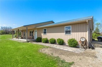 2274 Iowa Rd, Ottawa, KS 66067