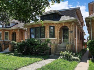 5104 N Kilbourn Ave, Chicago, IL 60630