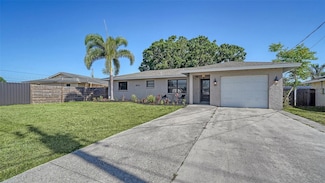 4611 Spahn St, Sarasota, FL 34232