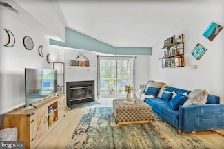 6918 Victoria Dr Unit K, Alexandria, VA 22310