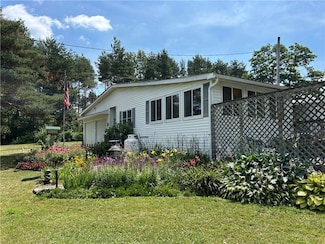 2277 Sturdevant Rd, Penn Yan, NY 14527