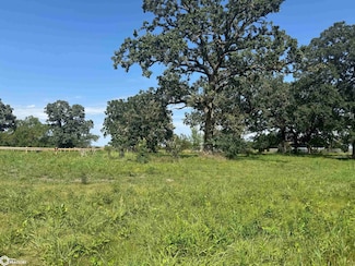 1201 Walton Rd, Fairfield, IA 52556