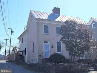 1179 W Washington St, Harpers Ferry, WV 25425