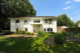 3319 Rhapsody Ln, Clinton, OH 44216