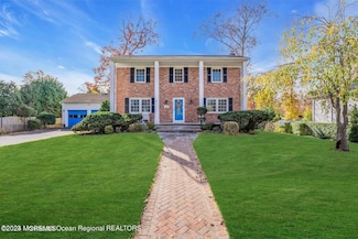 608 Blanchard Pkwy, Allenhurst, NJ 07711