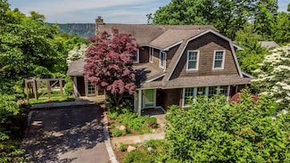 17 Circle Dr, Hastings On Hudson, NY 10706