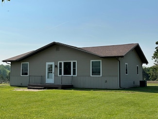 1810 E Main St, Gilman, WI 54433