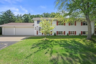6850 Beck Ln, West Bend, WI 53090