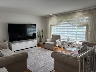 30 Waldo St, East Haven, CT 06512