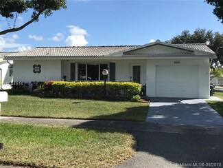 8880 NW 10th Ct, Plantation, FL 33322