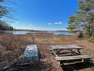 111 Peninsula Dr, Ellsworth, ME 04605