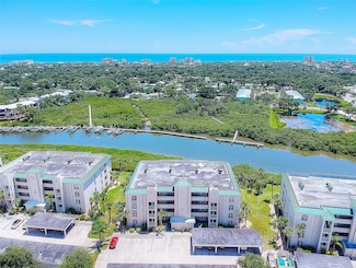 430 Bouchelle Dr Unit 202, New Smyrna Beach, FL 32169