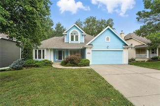 1724 Tudor Ln, Liberty, MO 64068