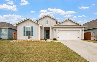 113 Broad Oak Dr, Rockport, TX 78382