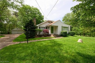 5744 S Main St, Akron, OH 44319