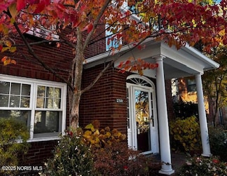 2541 Cheltenham Rd, Toledo, OH 43606