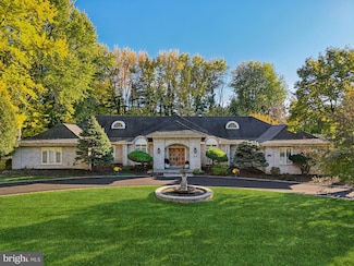 2270 Bishop Rd, Allentown, PA 18103