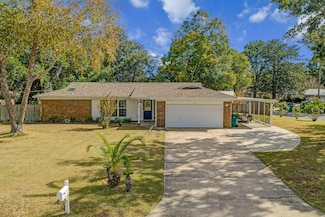 40 Sharilyn Dr, Shalimar, FL 32579