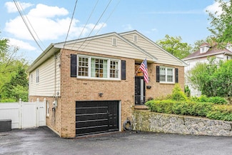 3 Cross Rd, Ardsley, NY 10502