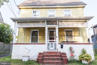 1009 Chestnut St, Paulsboro, NJ 08066