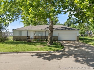 6210 E 17th St, Tulsa, OK 74112
